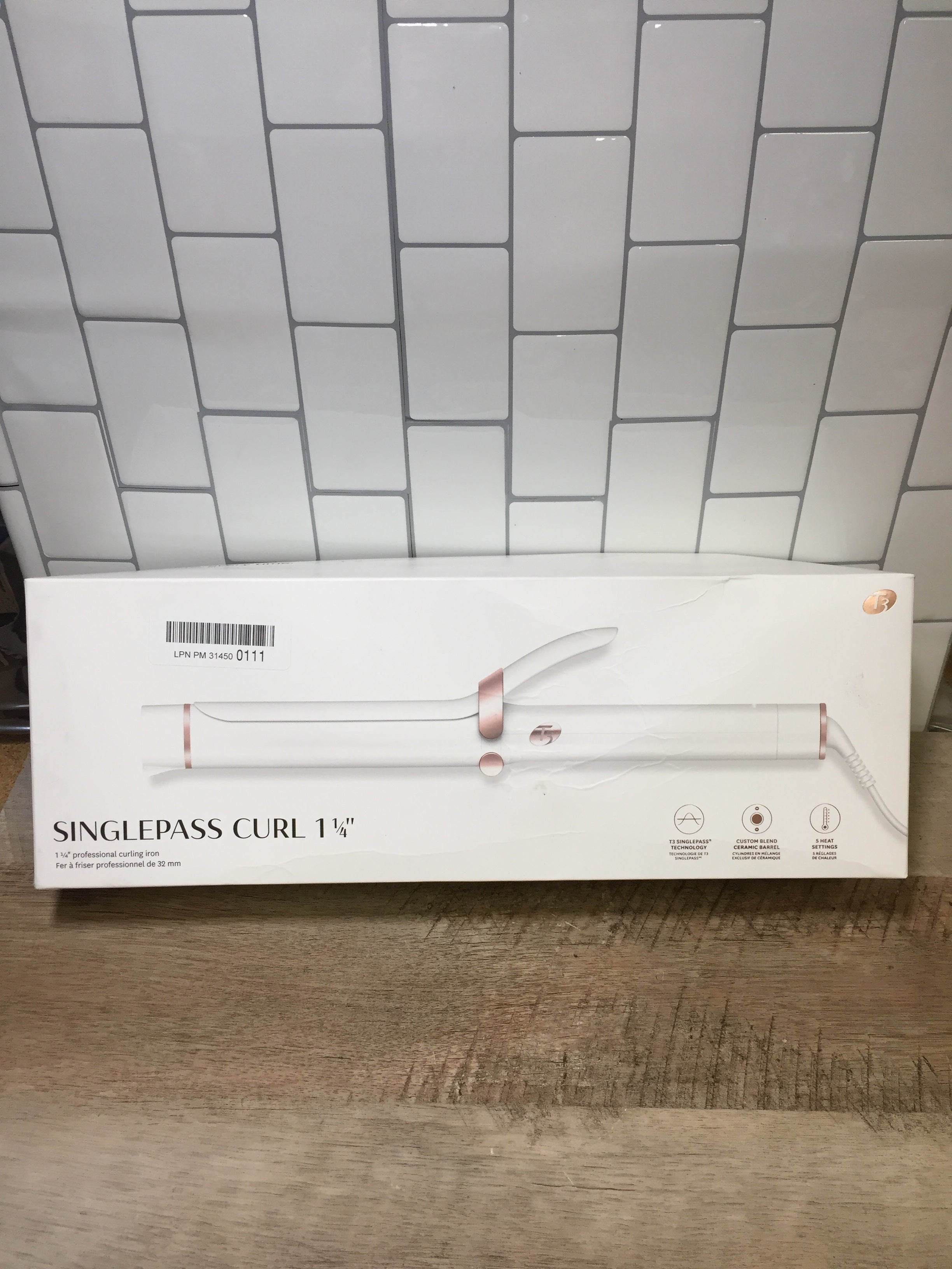 T3 - SinglePass Curl Professional Curling Iron - Adjustable Heat Settings 1 1/4" (7198554915054)